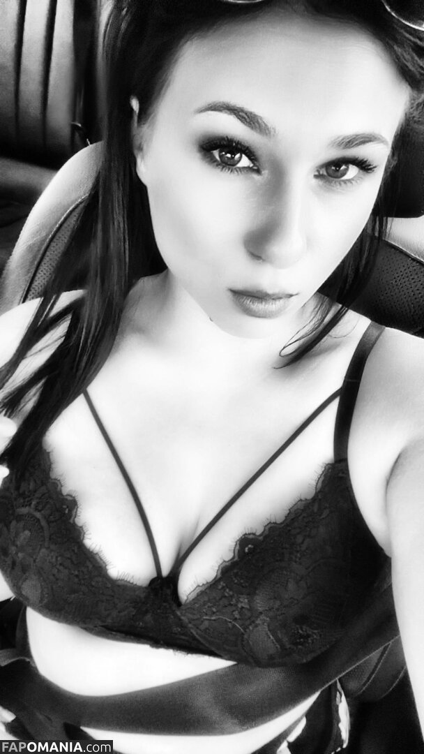 Cynthia Lynx Nu OnlyFans  Photo fuitée #4