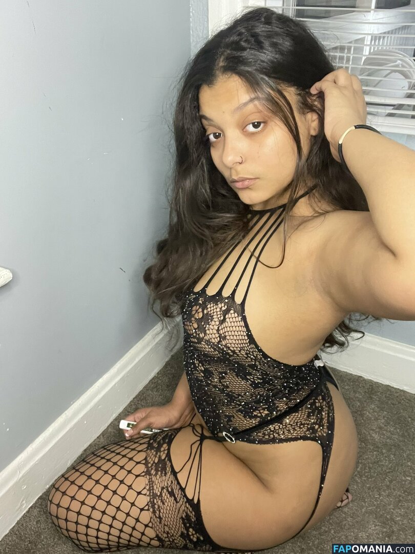 Daddyslilbaby420 / LiLBabyNina / ninaaxobinaa Nu OnlyFans  Photo fuitée #6