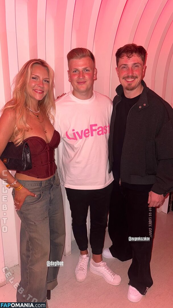 Dagi Bee / dagibee Nu OnlyFans  Photo fuitée #323