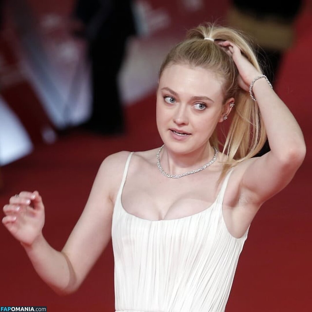 Dakota Fanning / dakotafanning Nu OnlyFans  Photo fuitée #21