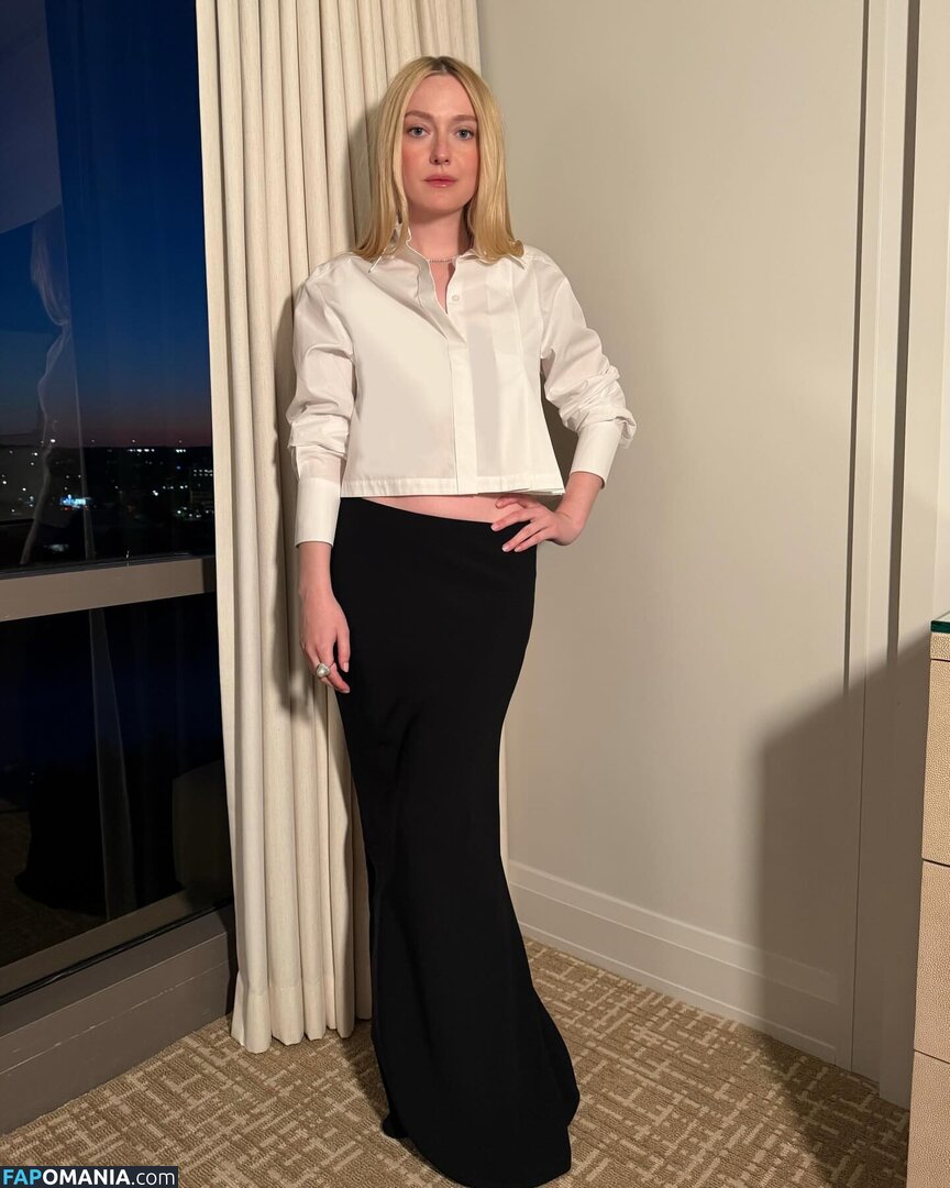Dakota Fanning / dakotafanning Nu OnlyFans  Photo fuitée #271