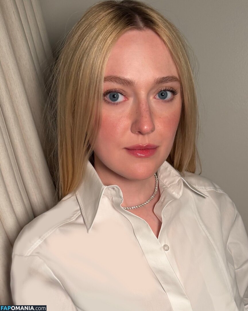 Dakota Fanning / dakotafanning Nu OnlyFans  Photo fuitée #275