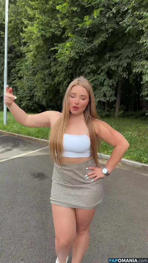 Daniela Virlan / blare20 / daniela_virlan1 / https: / virlan_daniela Nu OnlyFans  Photo fuitée #15