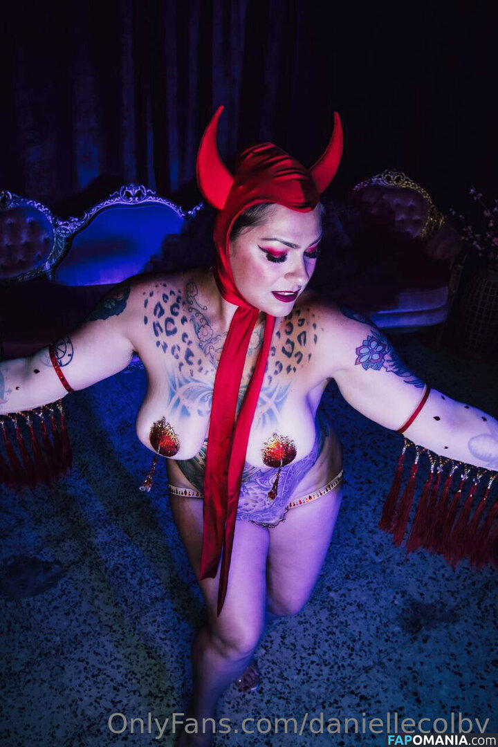 Danielle Colby Nu Photo fuitée #67