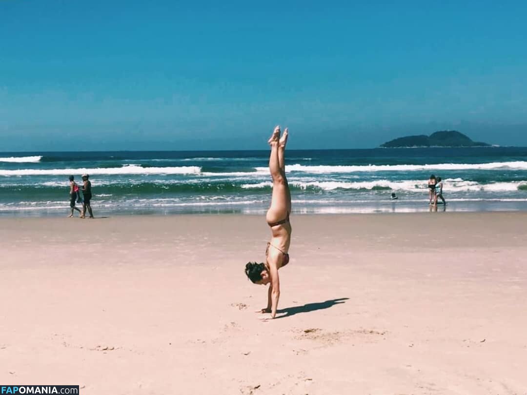 Daphne Bozaski / daphnebozaski Nu OnlyFans  Photo fuitée #9