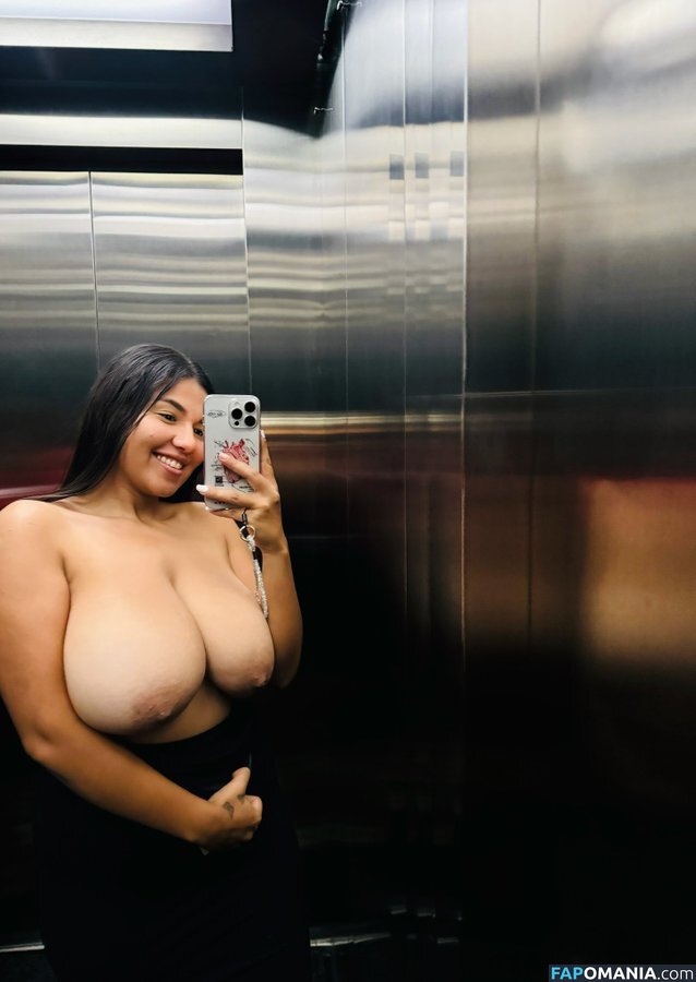 Dasani Delgado / dasani.delgado / dasanidelgado_1 Nu OnlyFans  Photo fuitée #7
