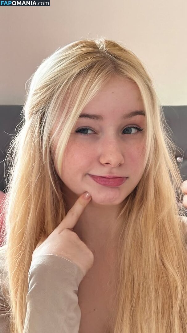 BuleBarbie / Dasha Gartman / bulebarbie_official Nu OnlyFans  Photo fuitée #11