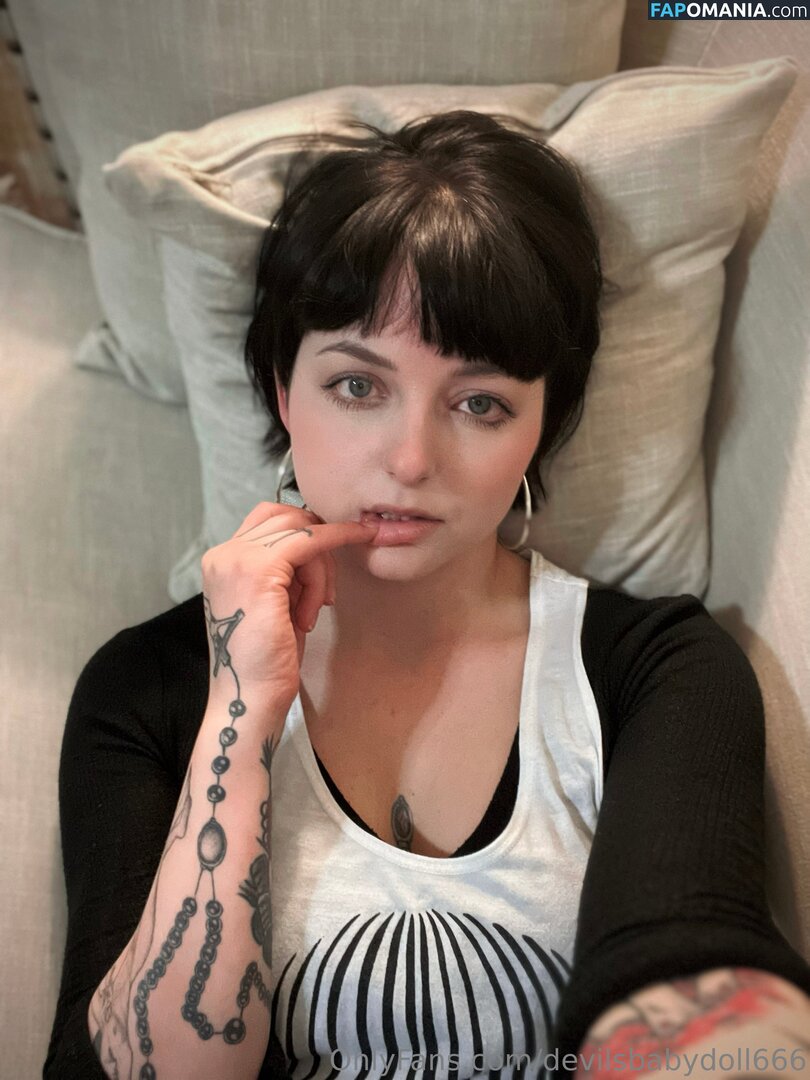 devilsbabydoll666 Nu OnlyFans  Photo fuitée #11