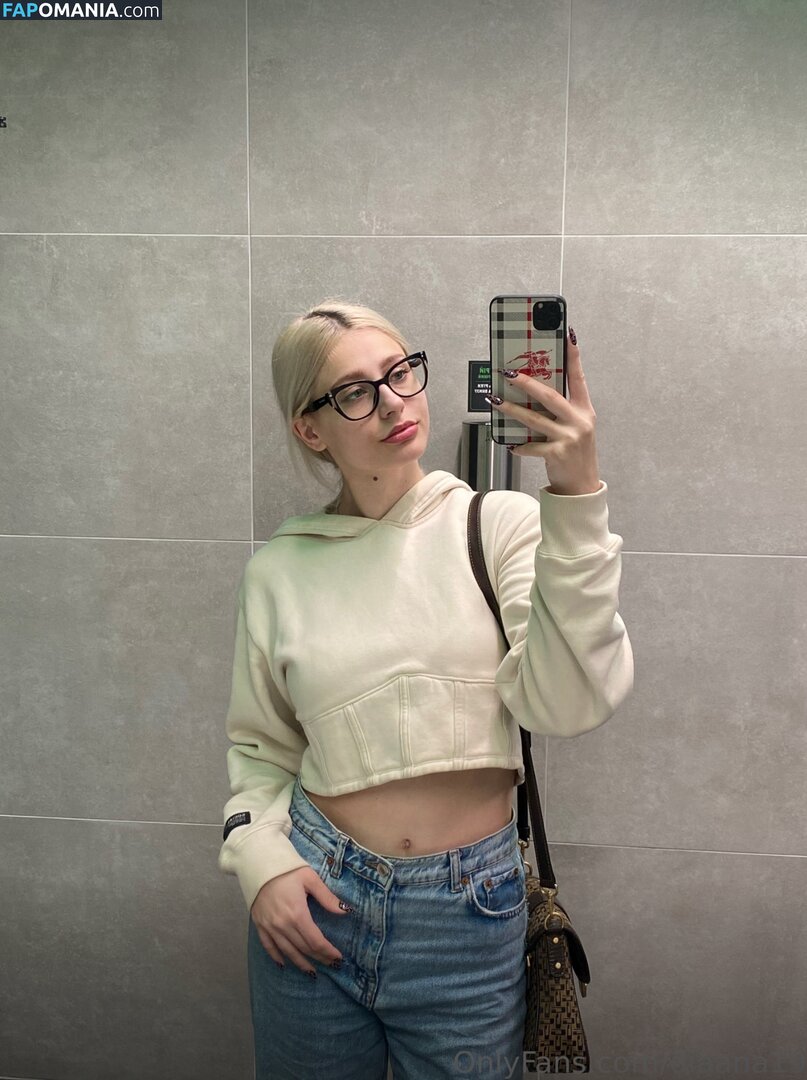 diaana.19_ / diaana19 Nu OnlyFans  Photo fuitée #1