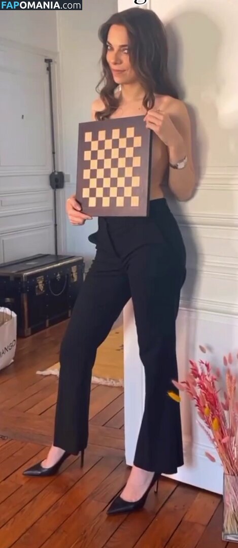 Dina Belenkaya / dinabelenkaya / thebelenkaya Nu OnlyFans  Photo fuitée #39