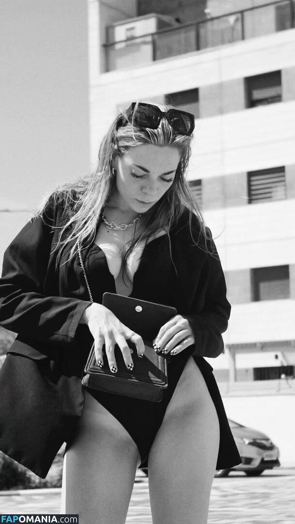 Dina Belenkaya / dinabelenkaya / thebelenkaya Nu OnlyFans  Photo fuitée #47