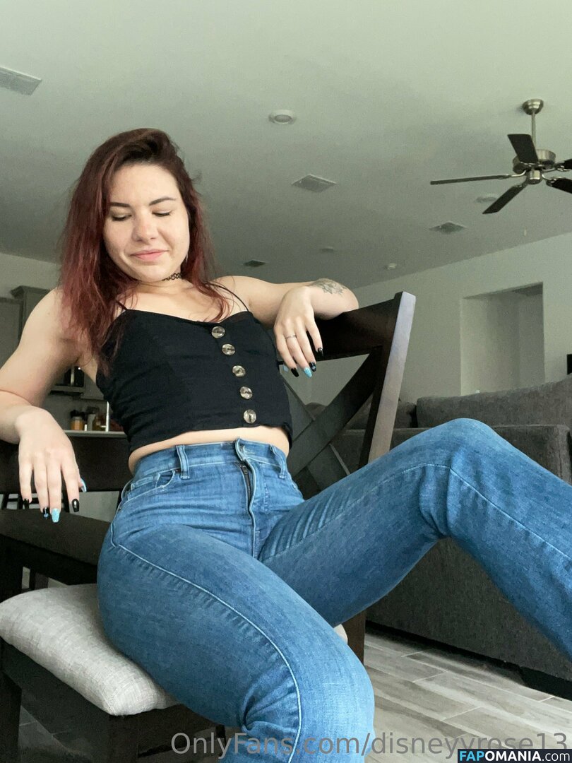 disneyy13rose / disneyyrose13 Nu OnlyFans  Photo fuitée #181