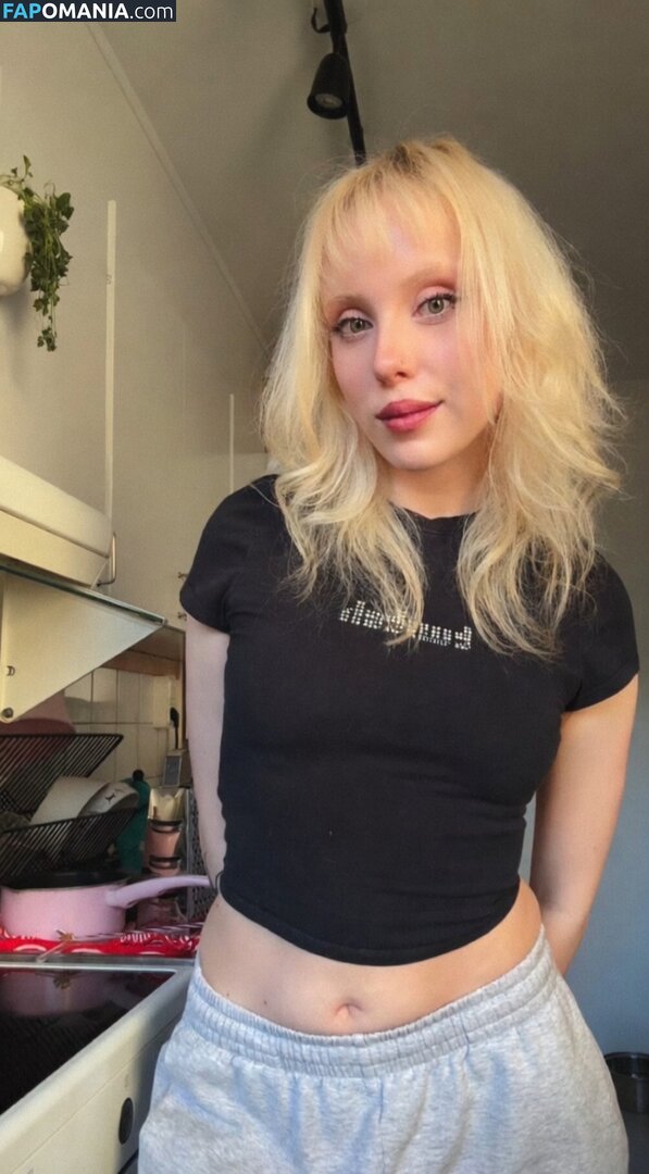 Divvity / divvity1 Nu OnlyFans  Photo fuitée #3