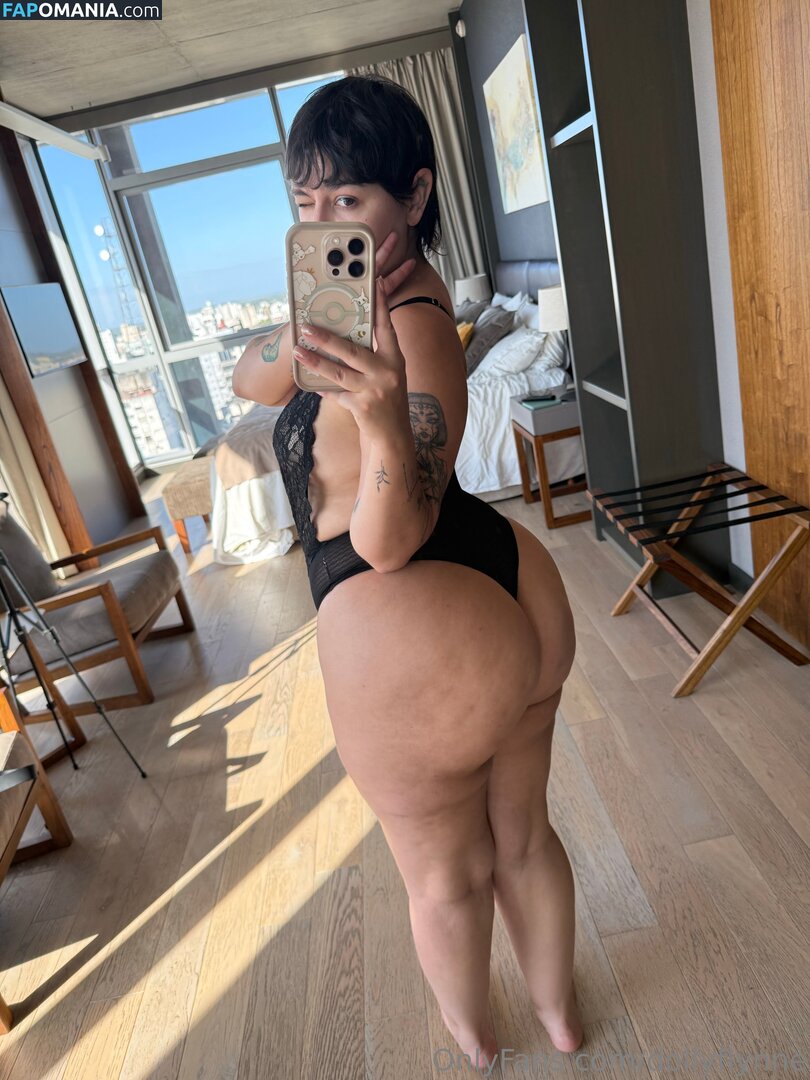 Dolly Flynne / dollyflynne Nu OnlyFans  Photo fuitée #2