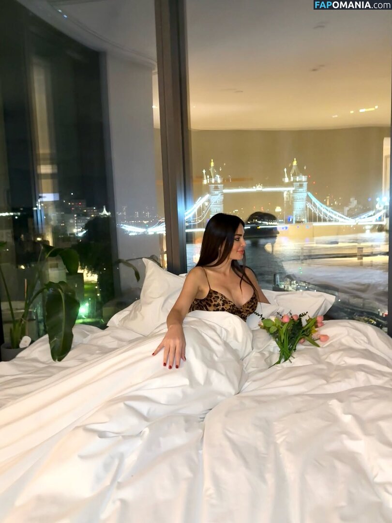 Dominique Hourani / DominiqueHorani / dominiquehourani / https: Nu OnlyFans  Photo fuitée #1