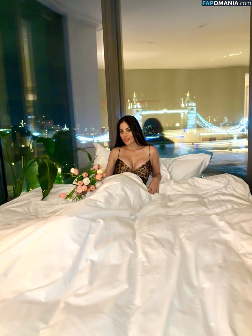 Dominique Hourani / DominiqueHorani / dominiquehourani / https: Nu OnlyFans  Photo fuitée #4