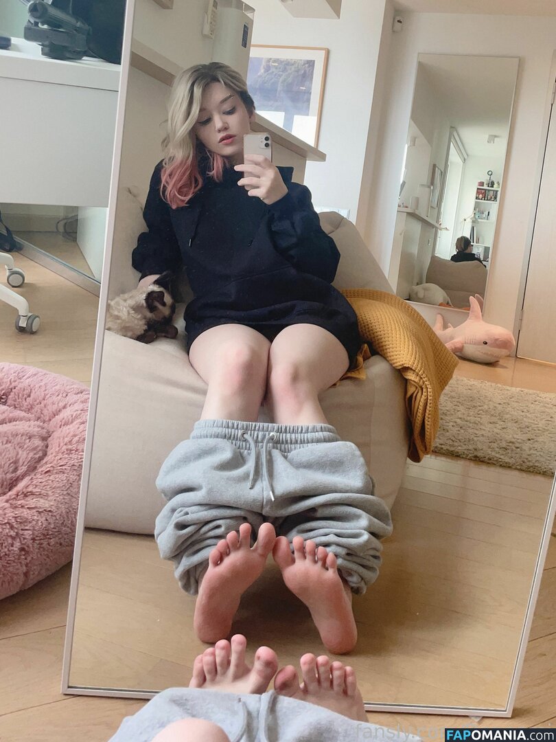 DonnaLoli / donnami_cos Nu OnlyFans  Photo fuitée #193