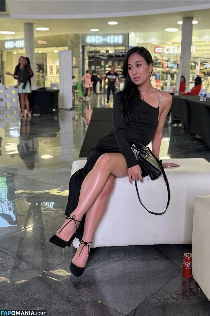 Dr Joanne Lan / drjoannelan Nu OnlyFans  Photo fuitée #1