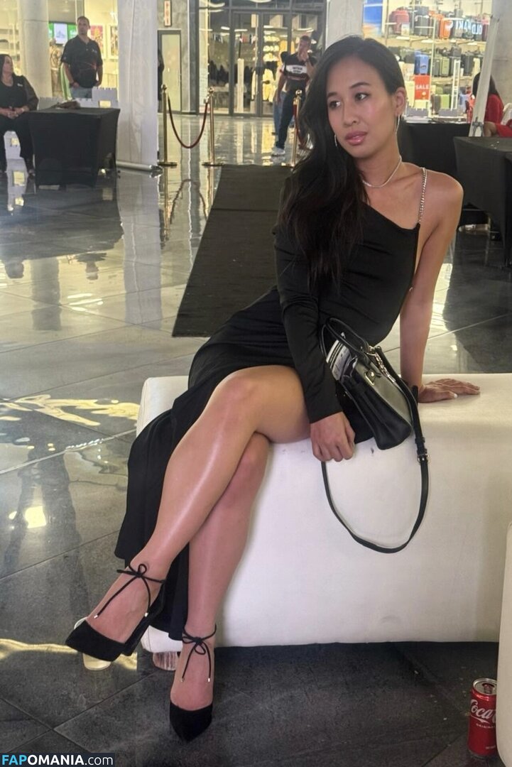 Dr Joanne Lan / drjoannelan Nu OnlyFans  Photo fuitée #2