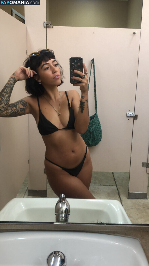 drug-storecowgirl / moteldirtbag Nu OnlyFans  Photo fuitée #1