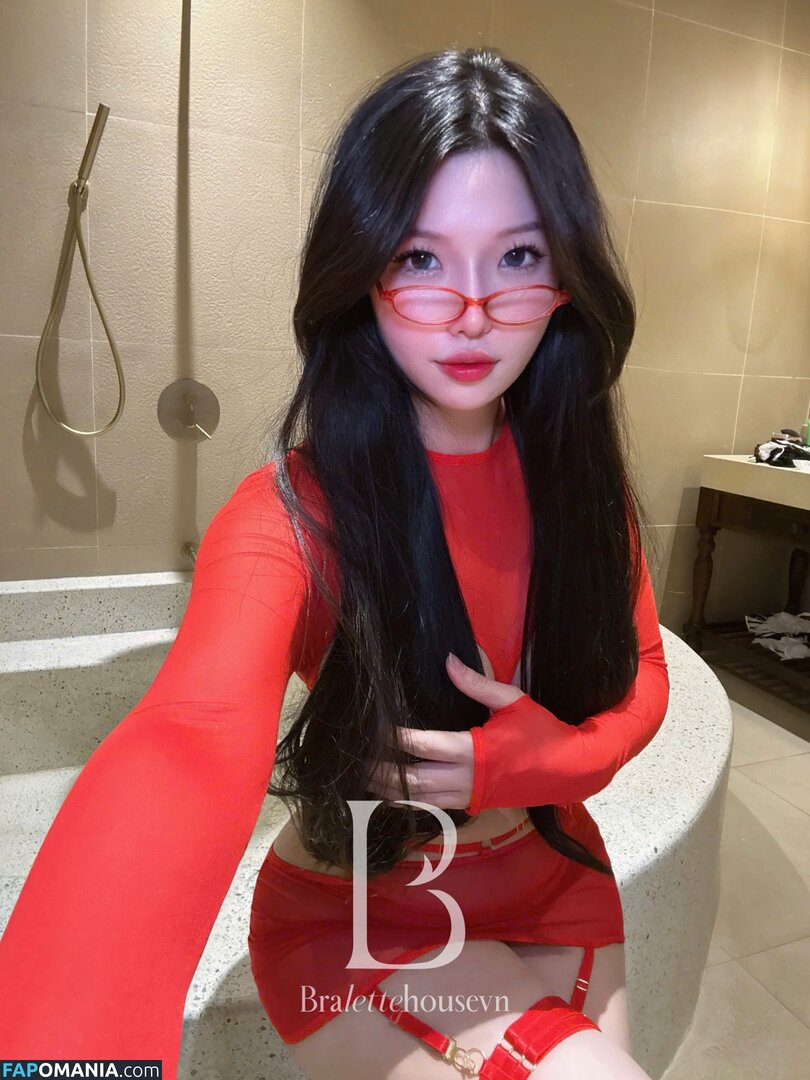 Duyenn Hipp / duyenn.hipp Nu OnlyFans  Photo fuitée #256