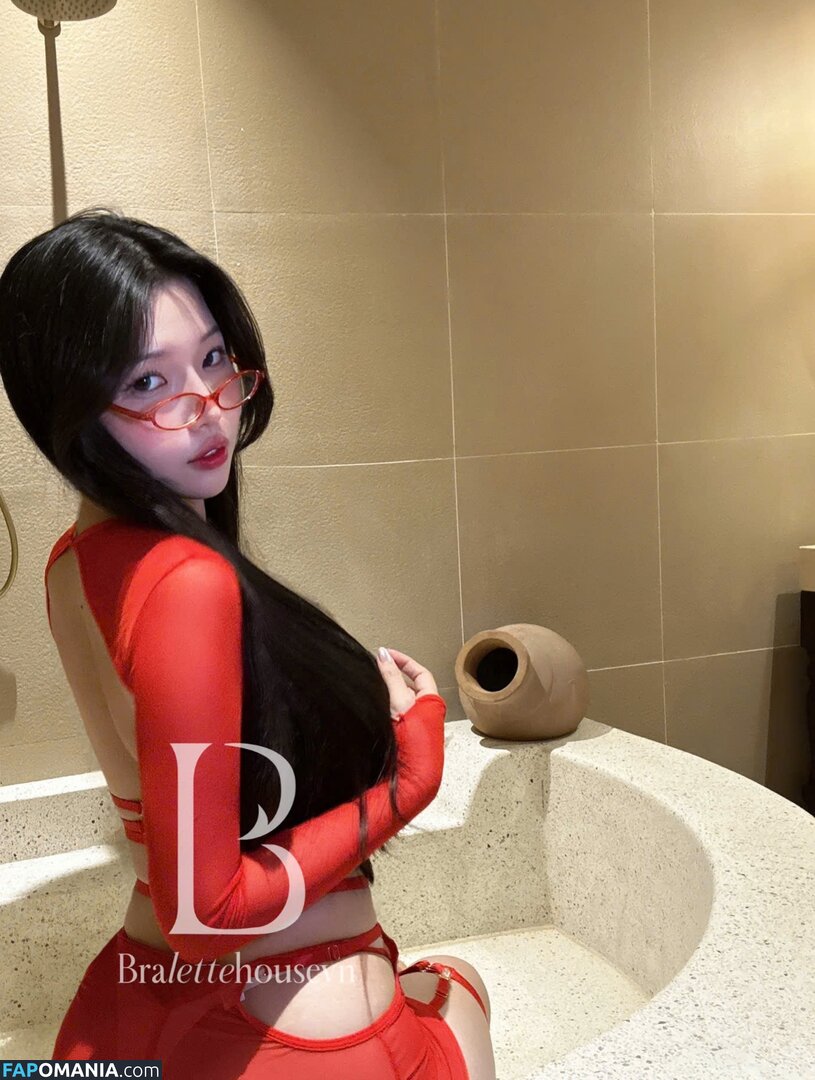 Duyenn Hipp / duyenn.hipp Nu OnlyFans  Photo fuitée #258