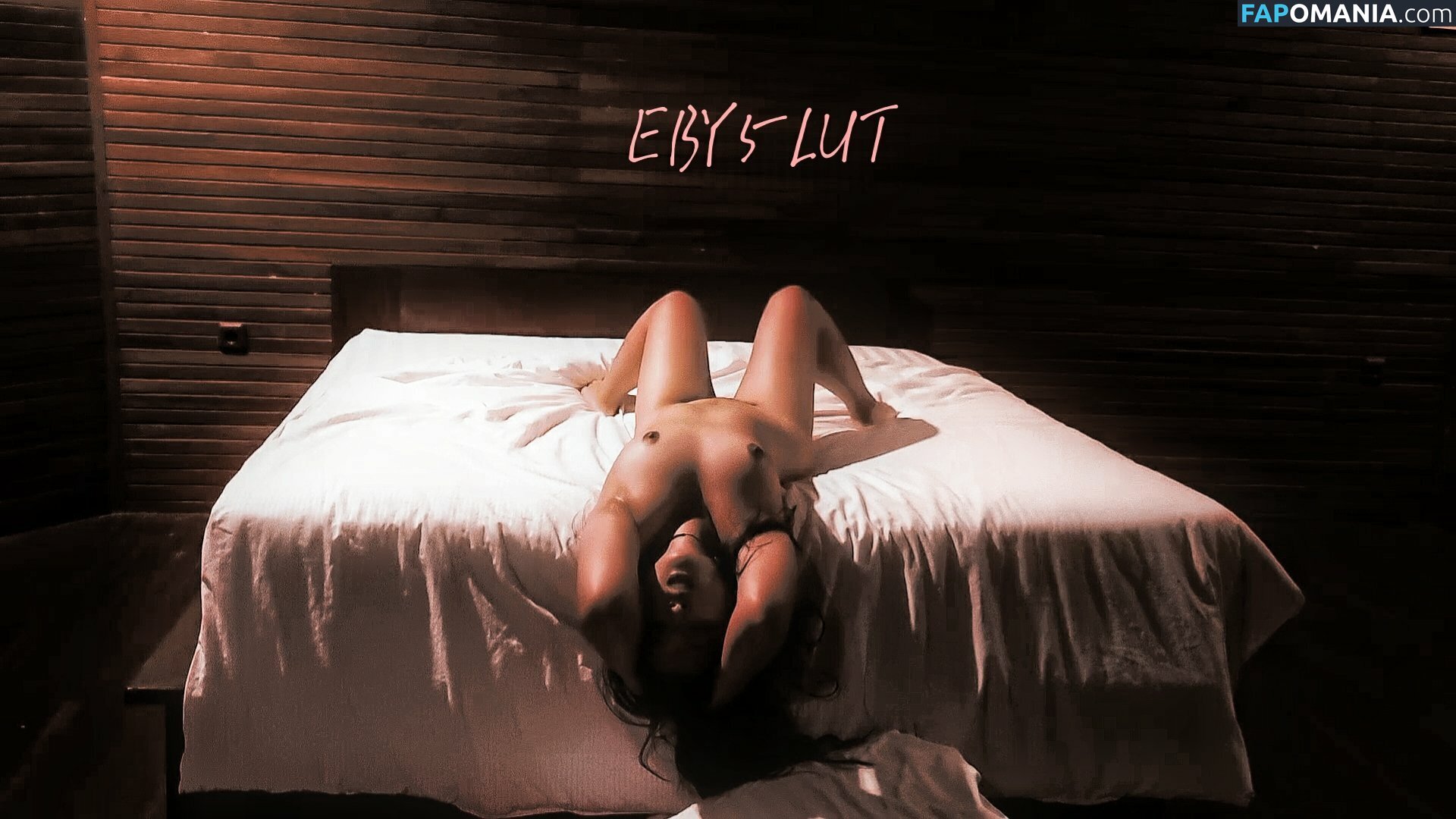 Eby Sarasvati / Eby5lut / EbySarasvati Nu OnlyFans  Photo fuitée #32