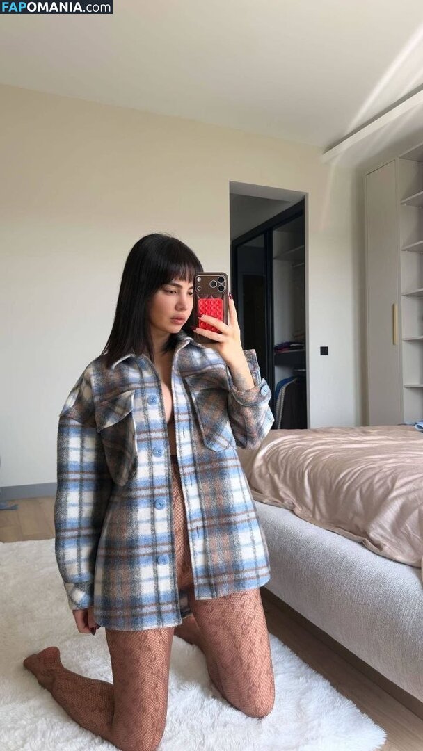 Ece Ronay / Eceronayofficial Nu OnlyFans  Photo fuitée #4