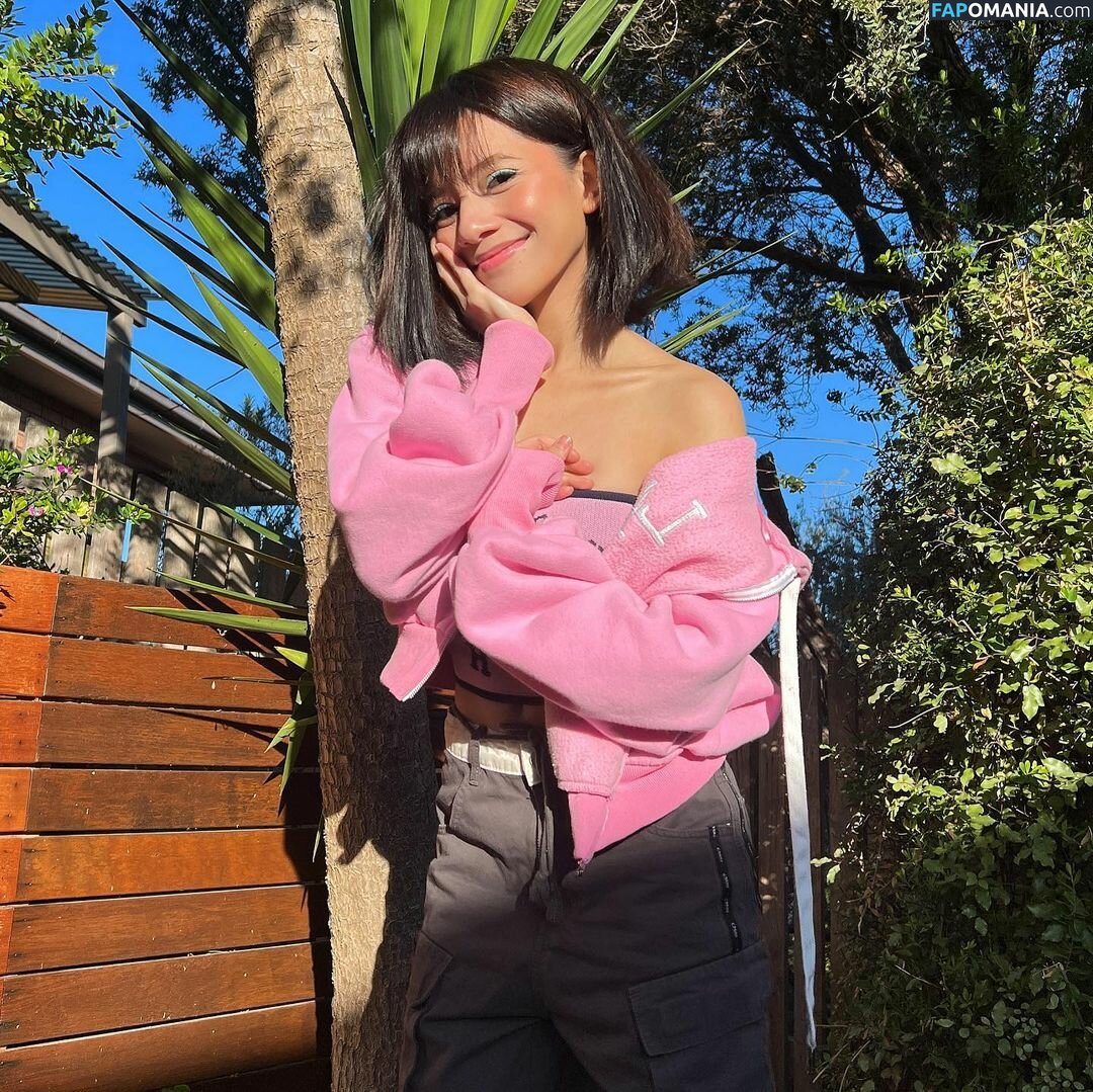 Eeeveenara / Eevee Enara / eeveenara Nu OnlyFans  Photo fuitée #1