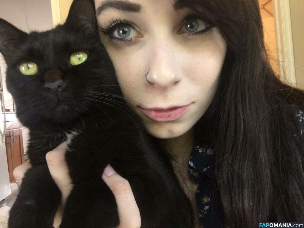 Eevee Frost / eeveefrost / eeveefrostofficial Nu OnlyFans  Photo fuitée #46