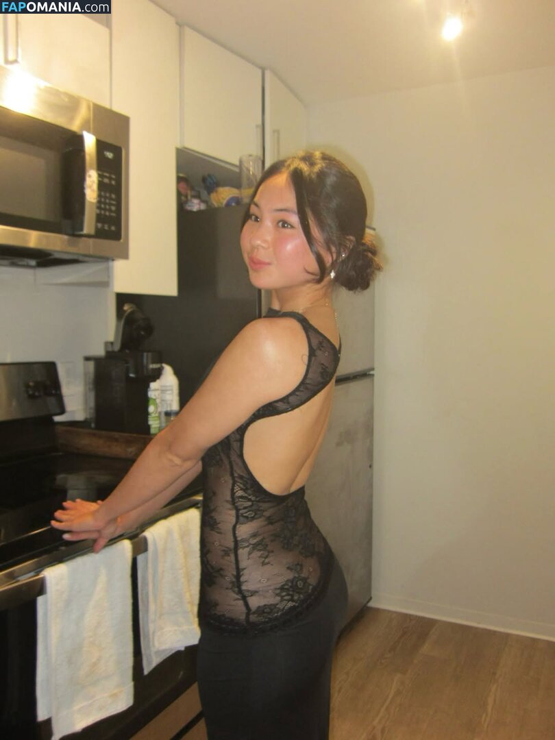 Elaine Gu / elainegu_ Nu OnlyFans  Photo fuitée #2