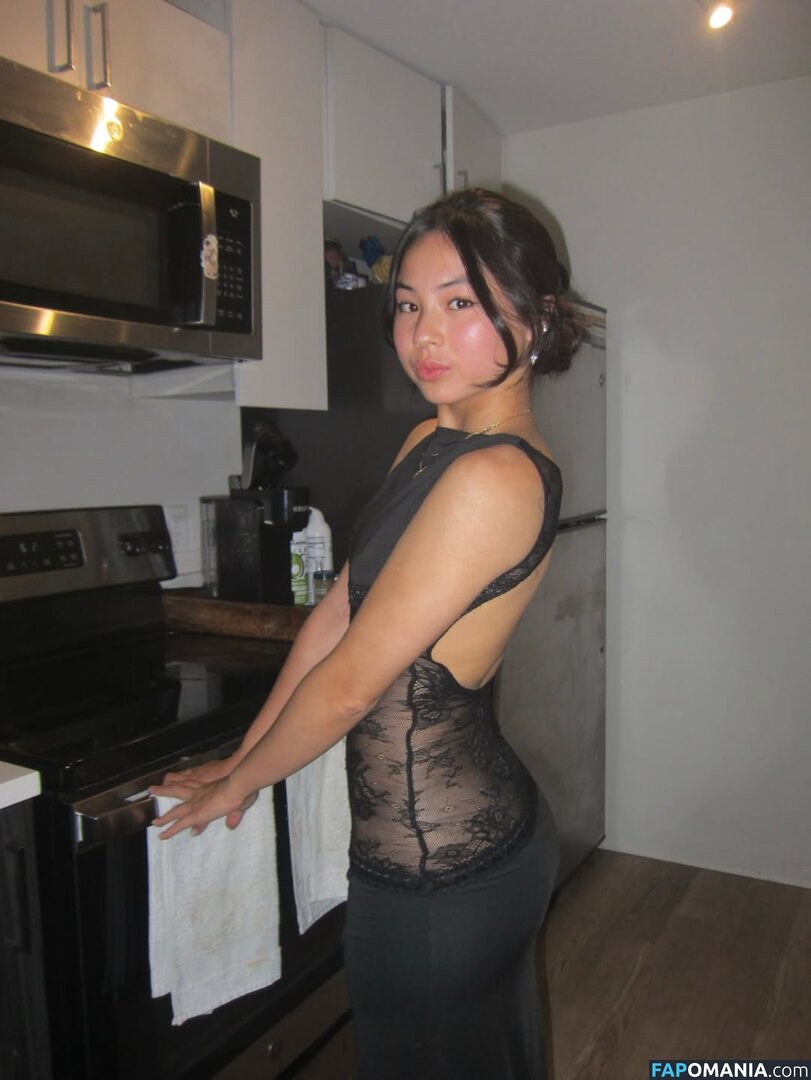 Elaine Gu / elainegu_ Nu OnlyFans  Photo fuitée #6