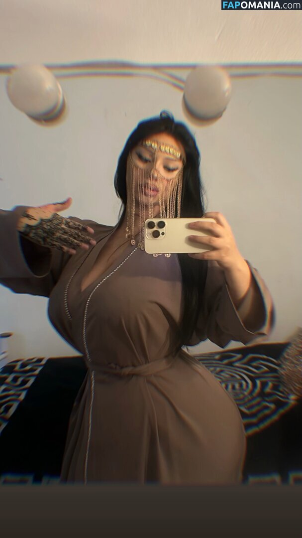 Wissem / _Elegancewoman_ / isswxm Nu OnlyFans  Photo fuitée #2