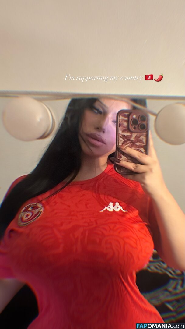 Wissem / _Elegancewoman_ / isswxm Nu OnlyFans  Photo fuitée #5
