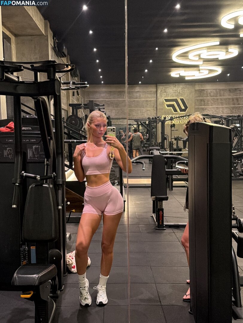 Elena Zoe / elena.zbt Nu OnlyFans  Photo fuitée #23