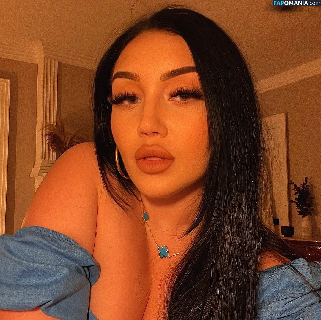 elenipolinski Nu OnlyFans  Photo fuitée #1