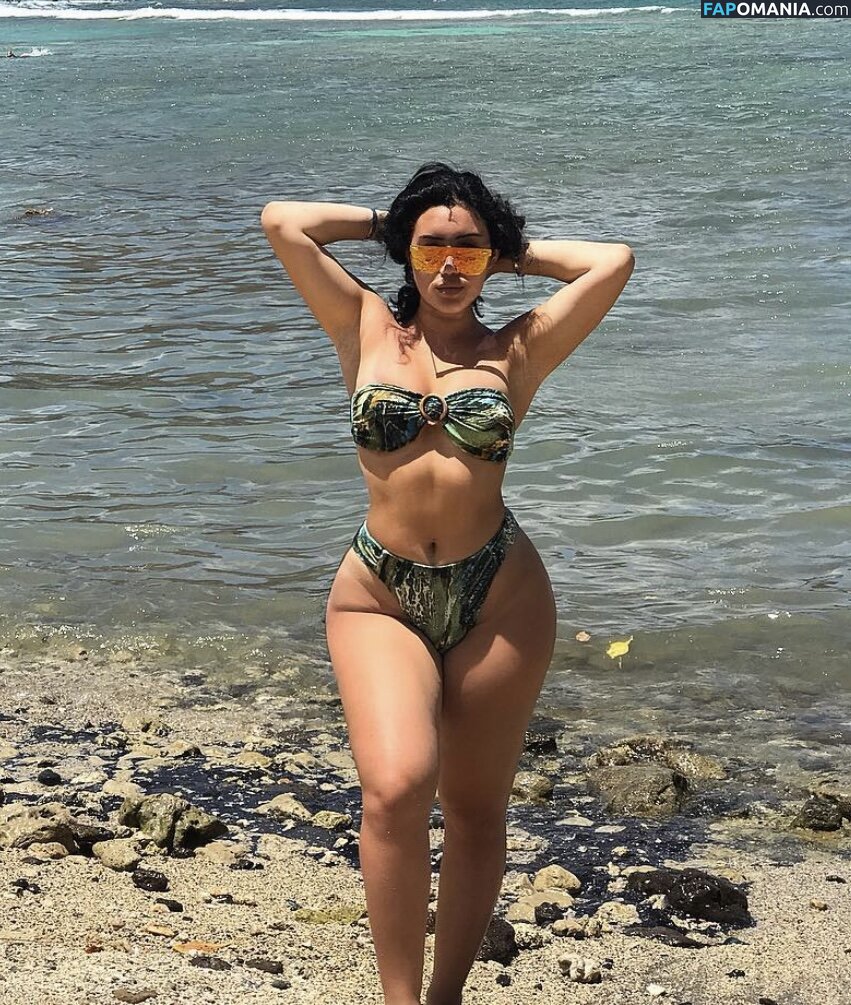 elenipolinski Nu OnlyFans  Photo fuitée #8
