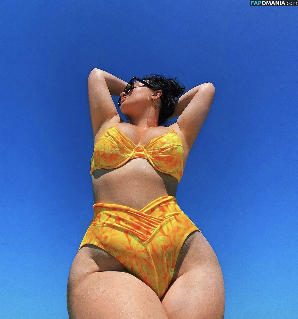 elenipolinski Nu OnlyFans  Photo fuitée #12