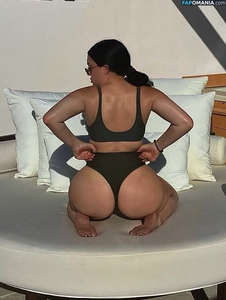 elenipolinski Nu OnlyFans  Photo fuitée #16