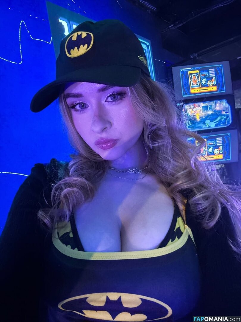 elina twich Nu OnlyFans  Photo fuitée #1