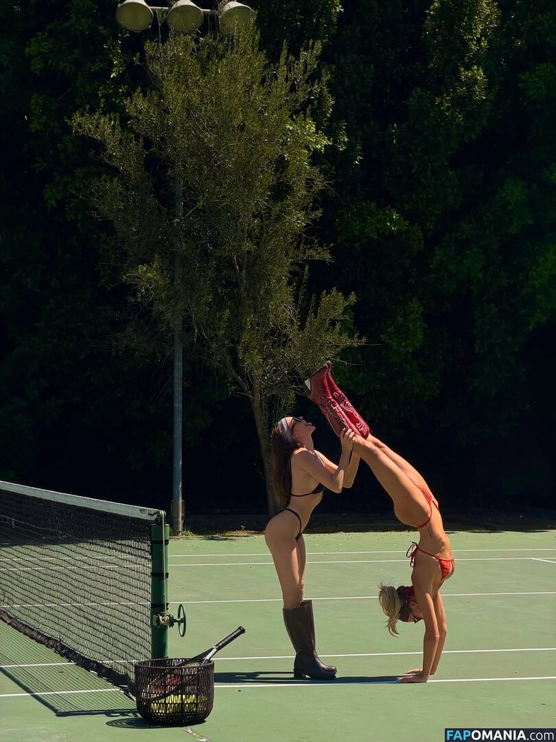 Elisabeth Rioux / elisabethrioux / https: / lissariouxx Nu OnlyFans  Photo fuitée #2