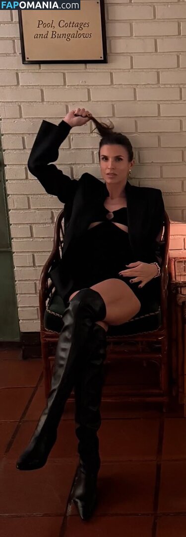 Elisabetta Canalis / JustElisabetta / littlecrumb_ Nu OnlyFans  Photo fuitée #637