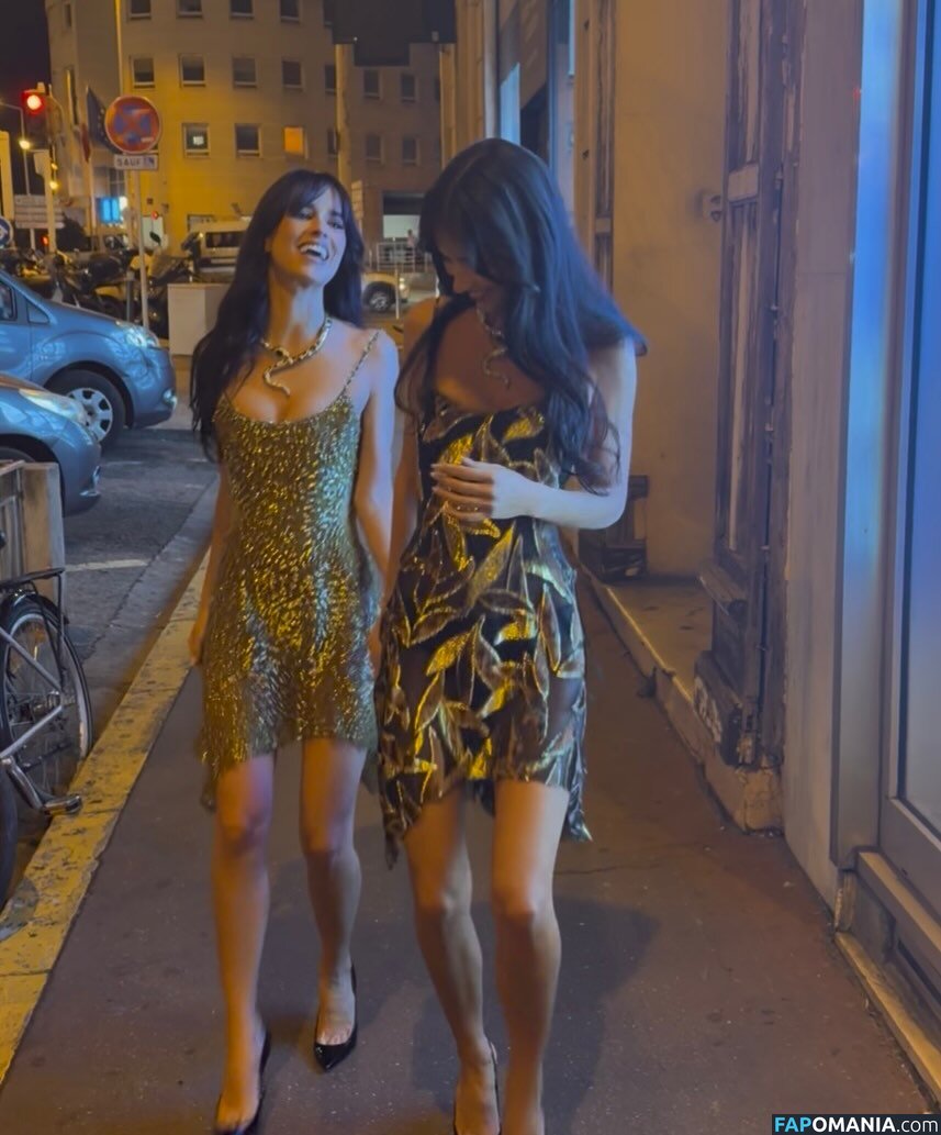 Elisha & Renee Herbert / elisha__h Nu OnlyFans  Photo fuitée #232