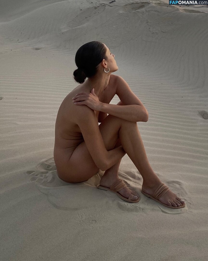 Elisheva Revah / elish_______ Nu OnlyFans  Photo fuitée #7