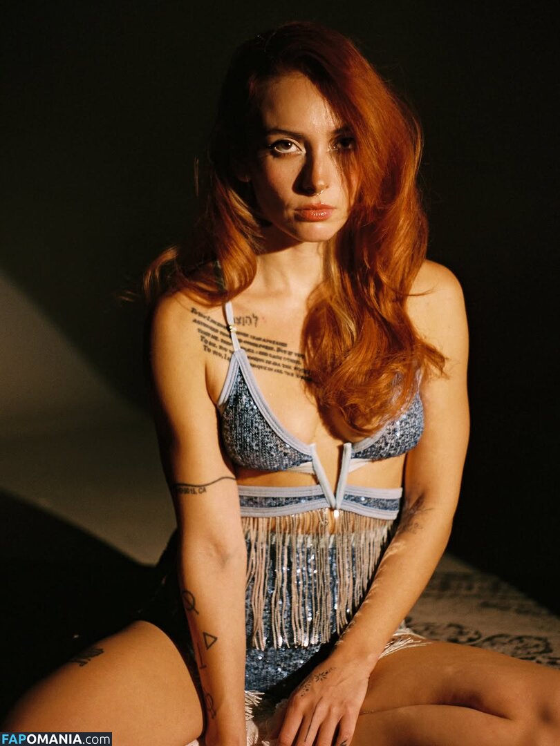 ElIZAGRACEMUSIC / Eliza Grace / elizaxograce / iamelizagrace_ Nu OnlyFans  Photo fuitée #94