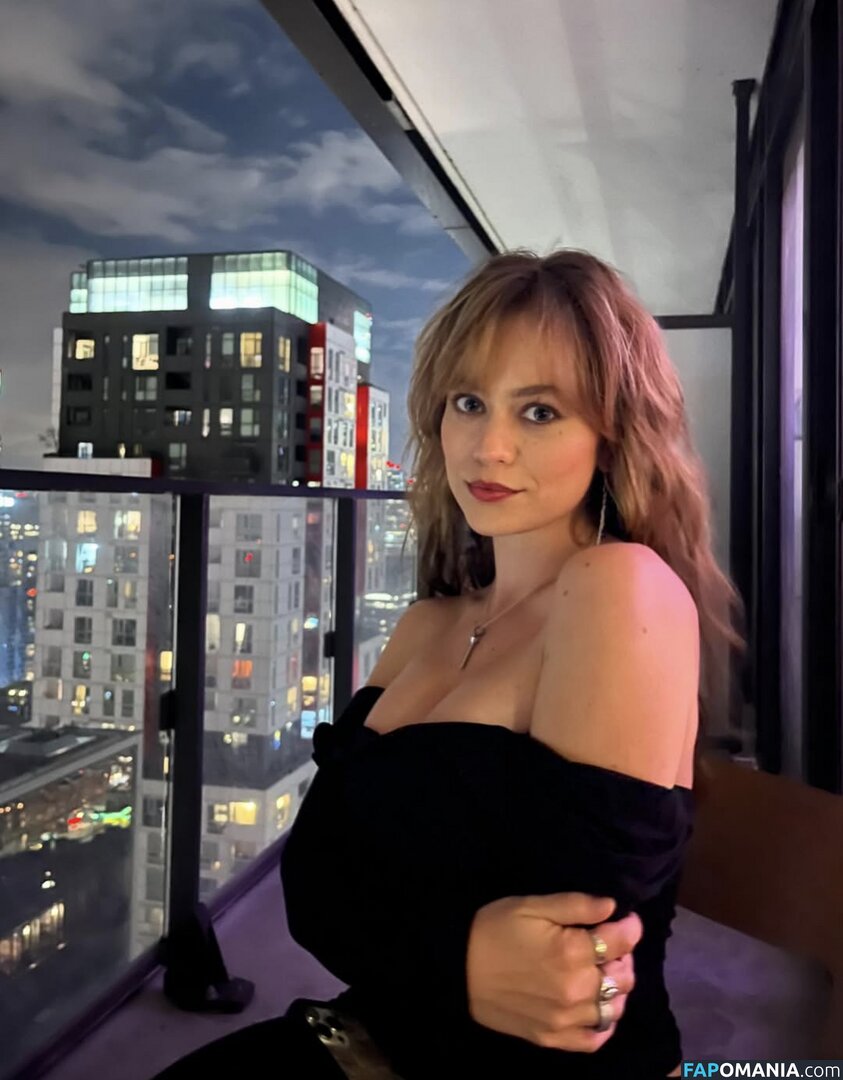 Ella Ballentine / ellaballentine Nu OnlyFans  Photo fuitée #3