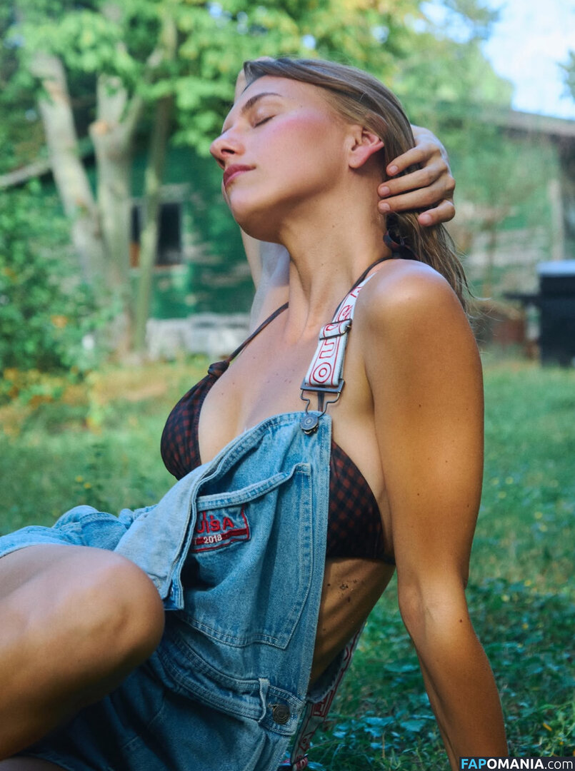 Ella Kernkamp / ellakernkamp Nu OnlyFans  Photo fuitée #5