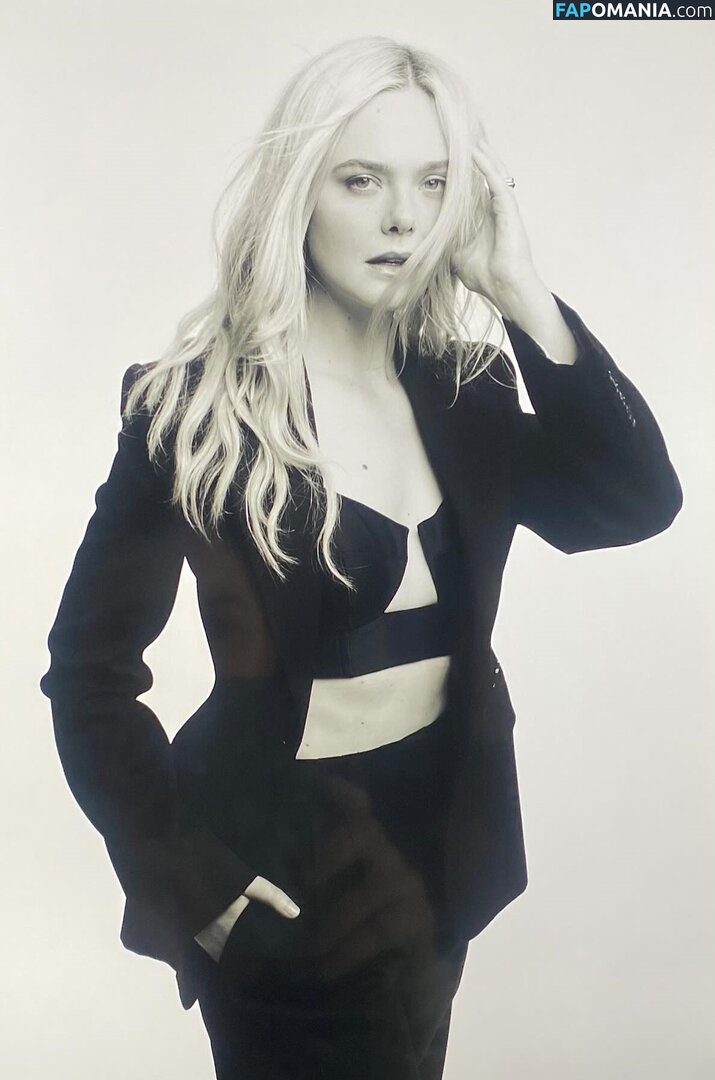Elle Fanning / ellefanning Nu OnlyFans  Photo fuitée #10