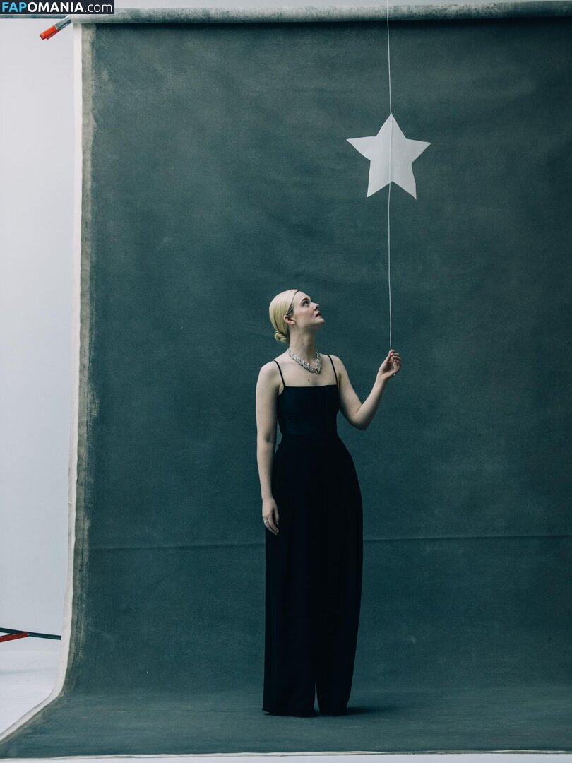 Elle Fanning / ellefanning Nu OnlyFans  Photo fuitée #88