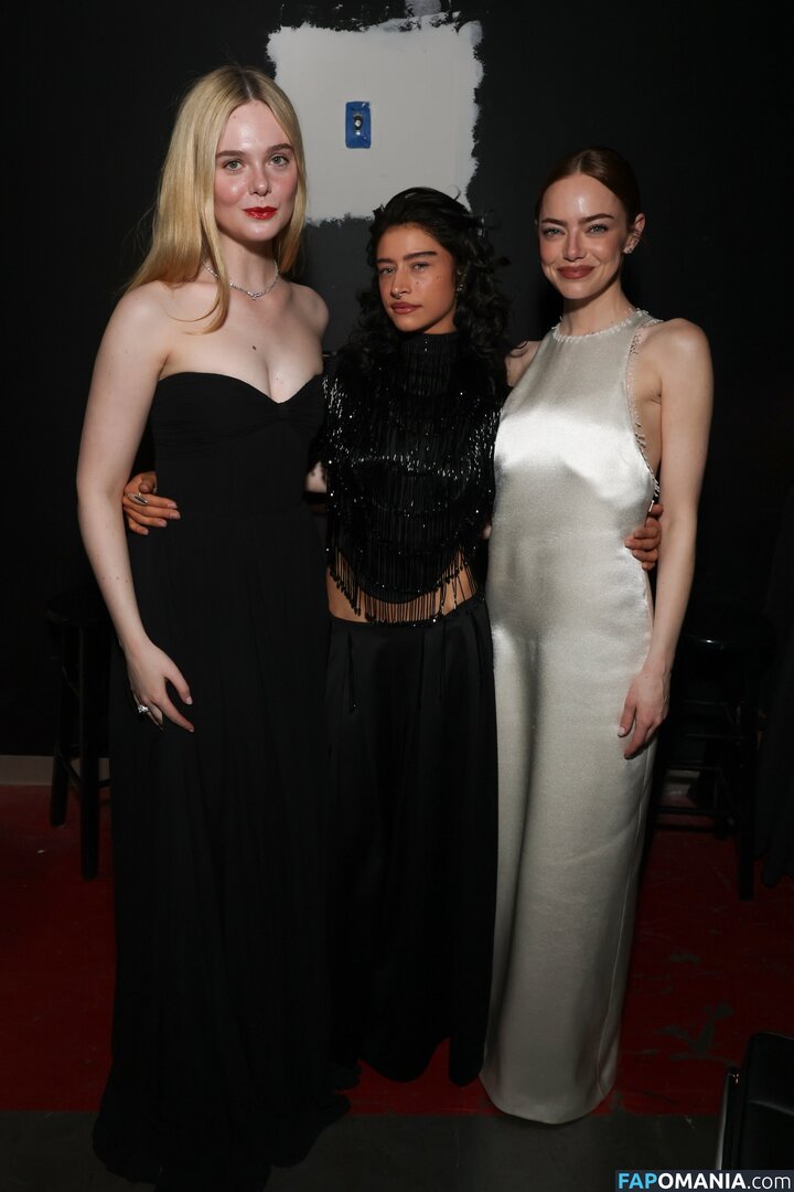 Elle Fanning / ellefanning Nu OnlyFans  Photo fuitée #100